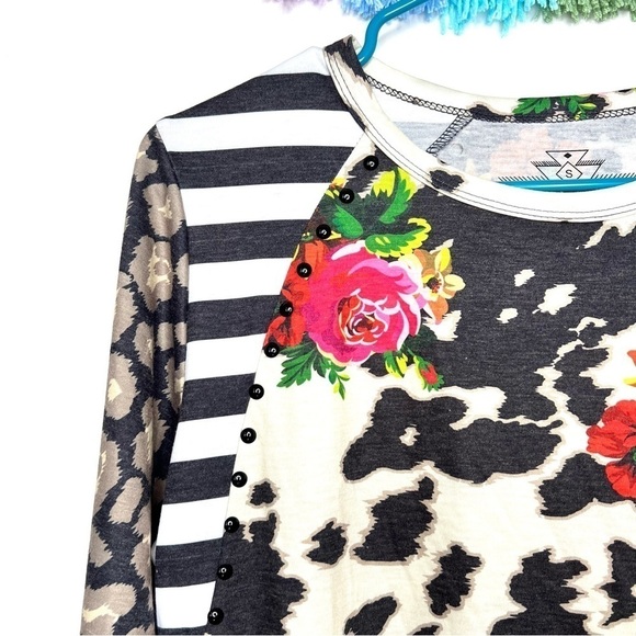 Crazy Train Western Cow Floral Leopard Print Studded 3/4 Sleeve Top Size Small - Picture 6 of 11